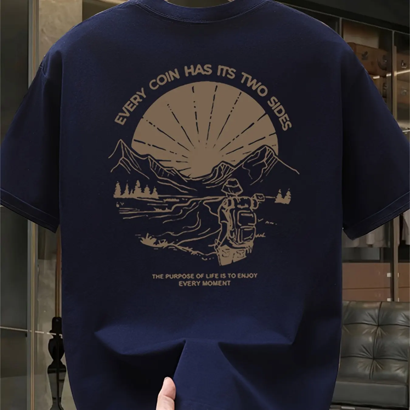 Vintage Mountain Hiking Grafis - Outdoor Adventure Quotes recensie en prijs